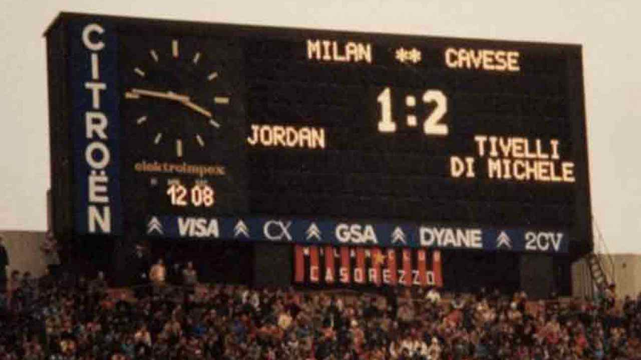 Milan-Cavese 82/83