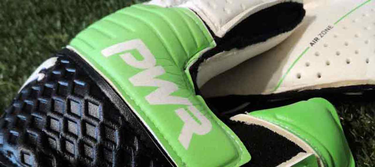 guanti portiere calcio